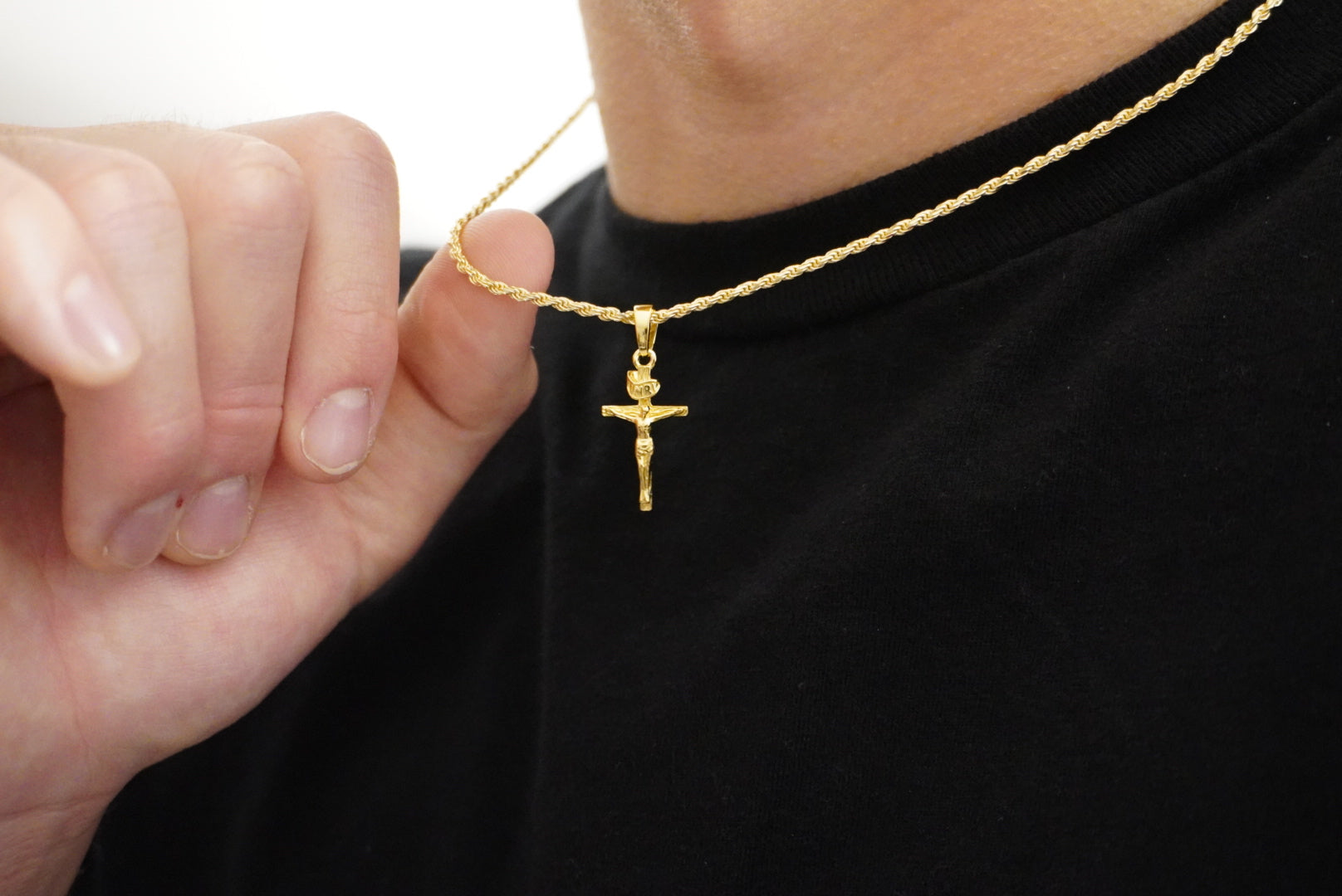 Kendra Scott 14k Gold-Plated 2-Pc. Set Shaky Cubic Zirconia Collar & Cross Pendant Necklaces Kendra Scott 14k Gold-Plated 2-Pc. Set Shaky Cubic Zirconia Collar & Cross Pendant Necklaces
