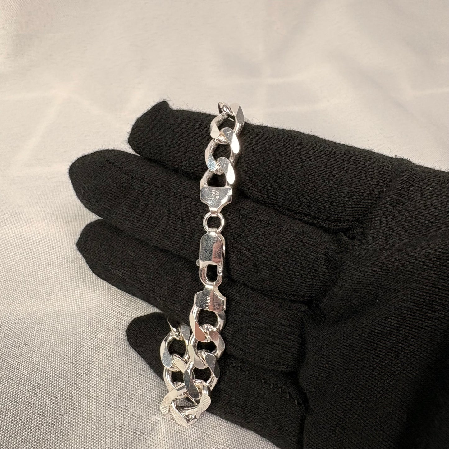 Solid .925 Sterling Silver Figaro Link Bracelet In 9mm 8 & 9 Inches